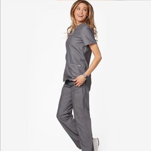 Figs graphite scrub set
